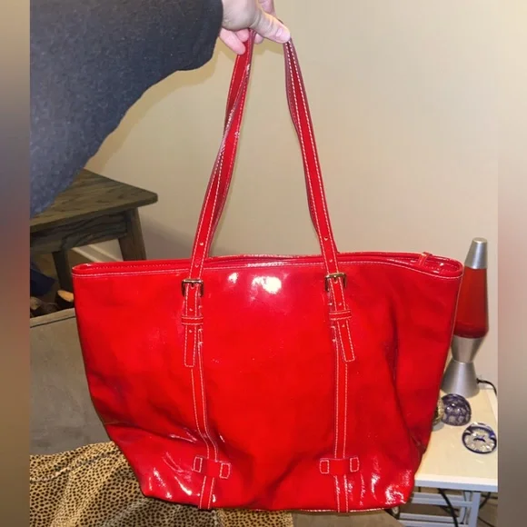 Dooney & Bourke red patent leather tote bag - Picture 2 of 5